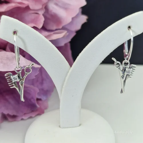 ALT - Scissors and Comb1