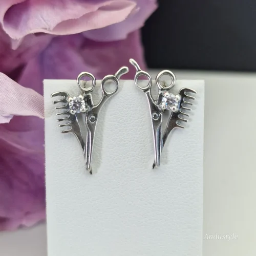 ALT - Scissors and Comb