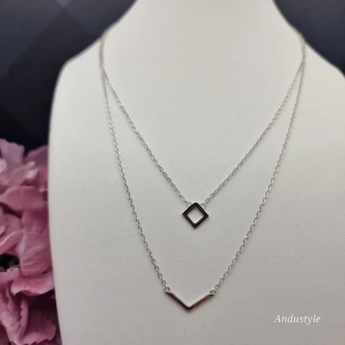Necklace Geometric Square & V ALT - Necklace Geometric Square & V