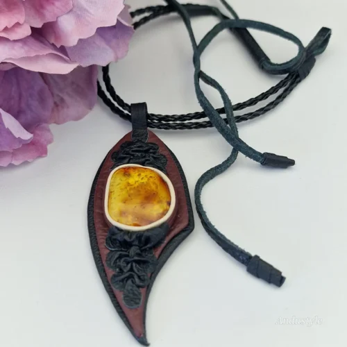 Necklace Leather with Amber (3) ALT - Necklace Leather with Amber (3)