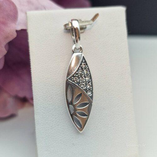 ALT - Pendant Leaf with Zirconia