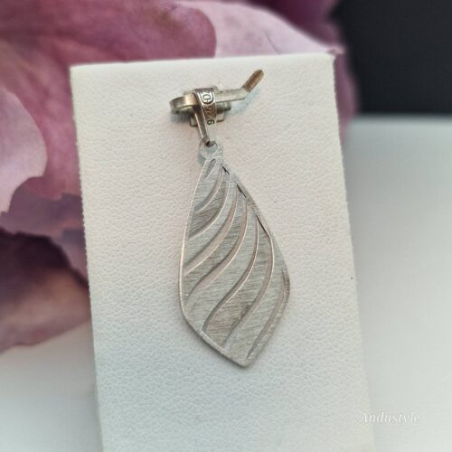 ALT - Pendant Teardrop with Diamond-Cut Stripes