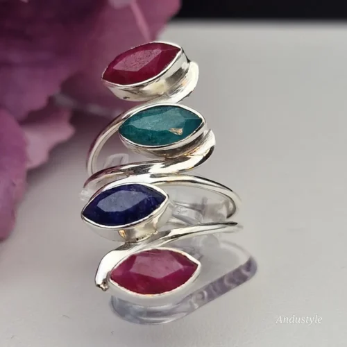 Ring with 3 Natural Stones (1) ALT - Ring with 3 Natural Stones (1)