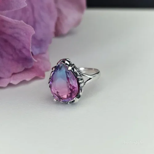 Ring with Oval Swarovski Stone ALT - Ring with Oval Swarovski Stone